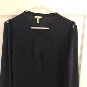 Beautiful Joie navy blue silk blouse with lace on the shoulders